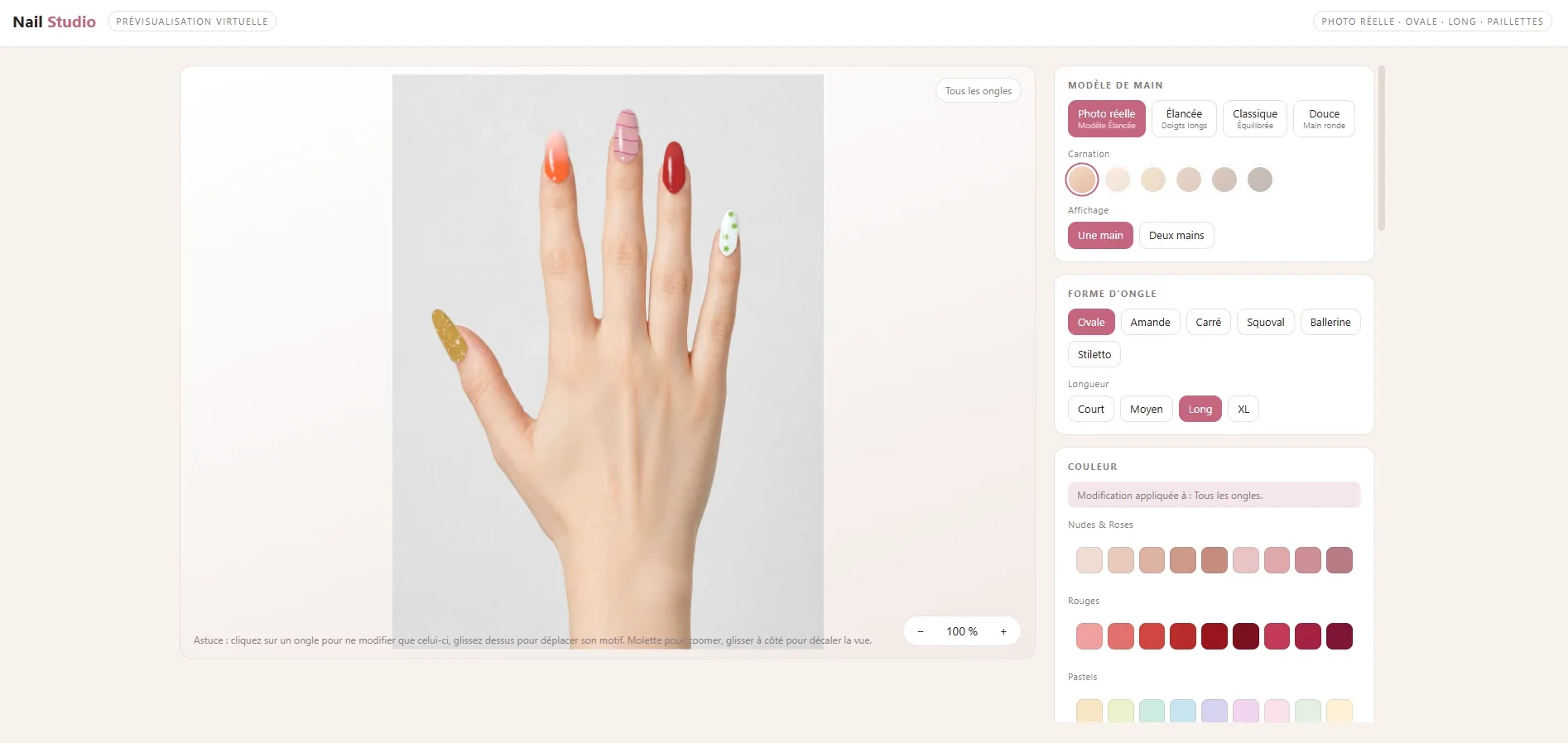 Outil Nail Studio : sur la photo d’une main, chaque ongle porte une couleur ou un motif différent ; à droite, les réglages de forme, longueur et couleur.